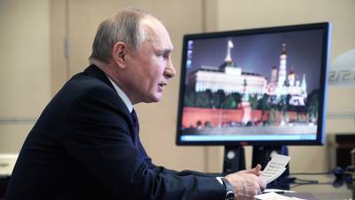 «Лучше в дом, здесь спокойнее и надёжнее»: Путин призвал российский бизнес инвестировать внутри страны