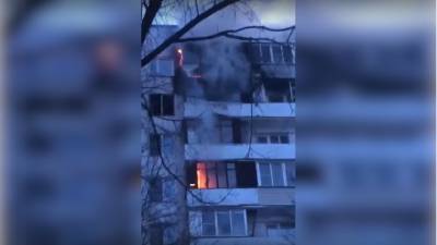 Из-за пожара в Москве, на котором погиб человек, перекрывали улицу