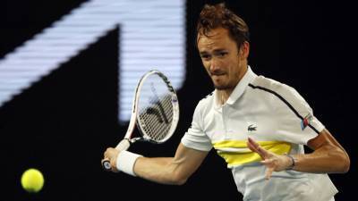 Медведев вышел в четвертьфинал турнира ATP в Марселе
