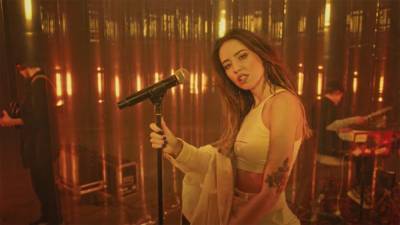 Надя Дорофеева презентовала клип на вторую сольную песню A tebe: яркое видео