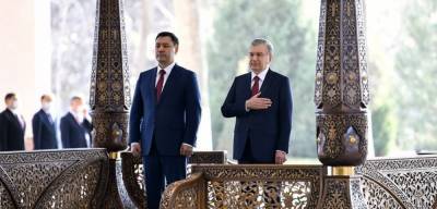 Президенты Узбекистана и Кыргызстана провели переговоры в расширенном формате