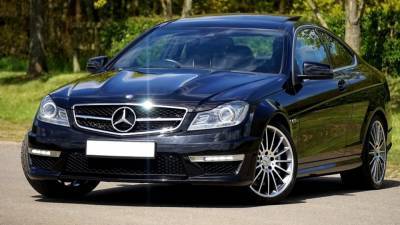 Mercedes отзывает с мирового рынка более 260 тыс. машин из-за опасного брака