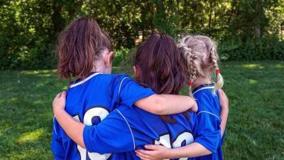 РФС совместно с УЕФА и Disney запустил программу футбольных тренировок для девочек