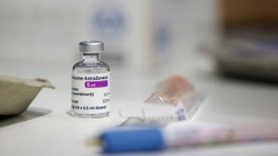 Эксперты ВОЗ изучают сообщения об отказах от вакцины AstraZeneca