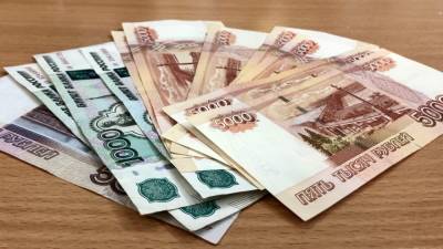 Переход на "удаленку" негативно сказался на зарплате более четверти россиян