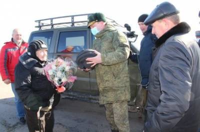 99-летняя уроженка Кемерова проехала на танке под Белгородом