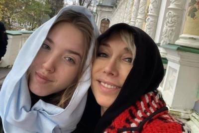 Елена Воробей нежно поздравила дочь с 18-летием: Я всегда с тобой, даже когда далеко