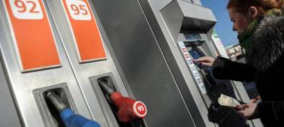 Пока власти думают, как сдержать цены на бензин, они снова выросли в Петрозаводске
