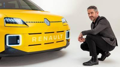 Renault сменила логотип