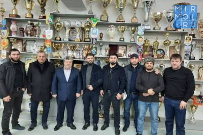 Президент федерации бокса Дагестана Хабиб Аллахвердиев посетил Хасавюрт с рабочей поездкой