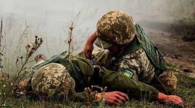 Украинский воин получил осколочное ранение в результате вражеского обстрела вблизи Новозвановки. За сутки - четыре нарушения режима "тишины", - штаб ОС