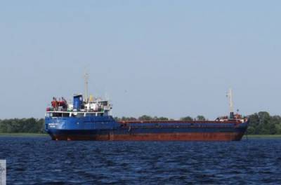 Авария сухогруза в Черном море: спасенные украинские моряки уже в порту в Румынии