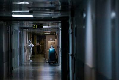 В России за сутки умерли 486 пациентов с коронавирусом