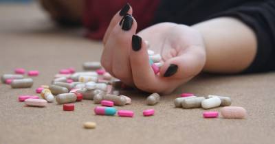 В Кривом Роге школьница наглоталась таблеток анальгетика