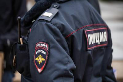 Водитель сбил российского полицейского после попытки задержания