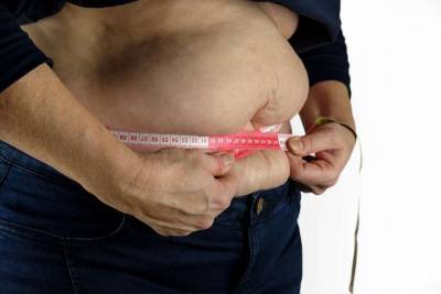 Медики назвали простой способ уменьшить висцеральный жир на животе