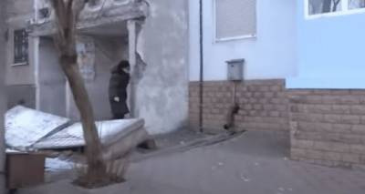 В центре Донецка обрушился подъезд жилого дома