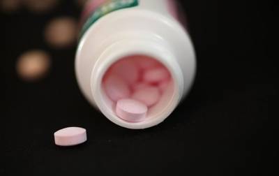 Суицидов меньше не становится: в Кривом Роге девочка-подросток наглоталась таблеток