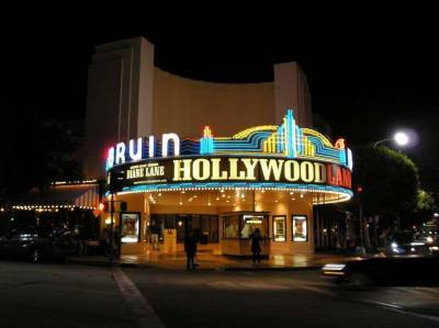 В Лос-Анджелесе после годичного перерыва в работе вновь открываются кинотеатры