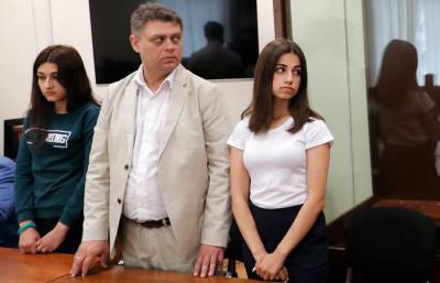 СК возбудил уголовное дело против отца сестер Хачатурян