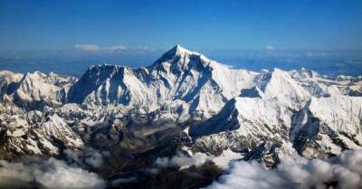 В Непале альпинистам вновь разрешили восхождение на Эверест: при каком условии