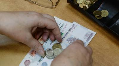 Более 1 трлн рублей направят за три года на выплаты детям