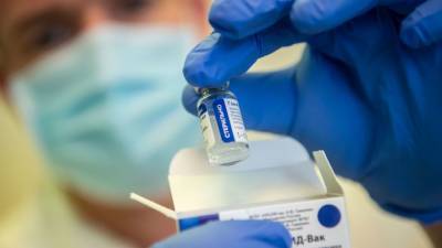 Венгрия обнародовала цены российской и китайской вакцин