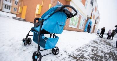 Калининградка украла коляску, чтобы подарить недавно родившей подруге