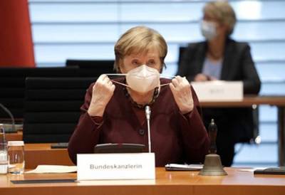 Из-за коррупционного скандала с закупкой масок правящая партия Меркель может проиграть выборы