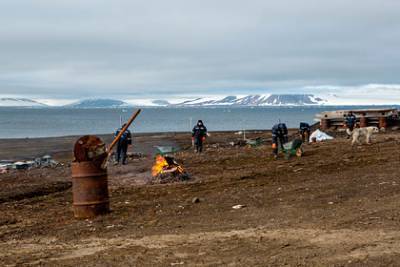 Российских заключенных захотели направить на очистку Арктики