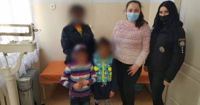 Дети простужены и неухоженные: в Херсоне наткнулись на семью, которая живет в лачуге на свалке