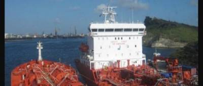 У берегов Бенина напали на танкер с украинцами на борту: 15 человек захватили