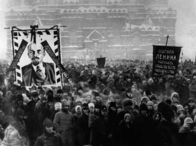 Клятва верности Ленину: из каких 7 заветов она состояла