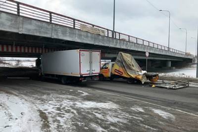 «Мост глупости» в Петербурге закрыли