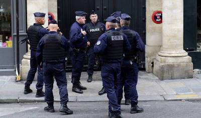 Во Франции задержали школьника, который угрожал учителю ножом