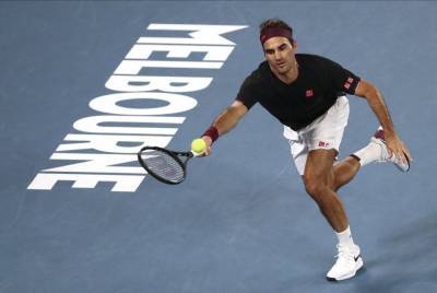 Федерер снялся с турнира ATP в Дубае: теннисист вернулся после двух операций