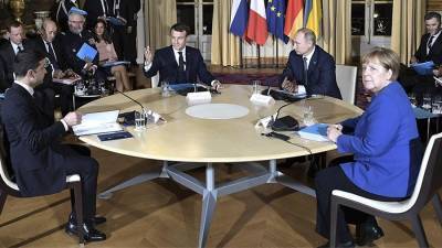 Кравчук анонсировал встречу лидеров «нормандской четверки» в апреле