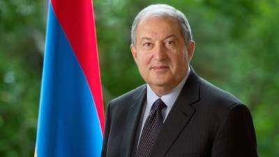 Президента Армении Саркисяна госпитализировали после коронавируса
