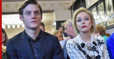 Жена Олега Табакова назвала истинную причину ухода сына из "Табакерки"