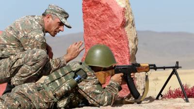 Азербайджан и Армения одновременно проведут параллельные военные учения