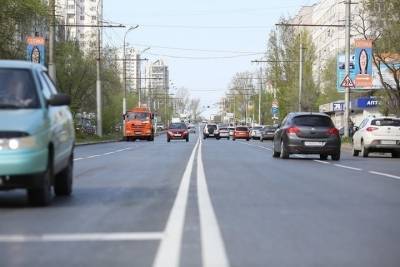 В Волгограде протестируют новую проекционную дорожную разметку