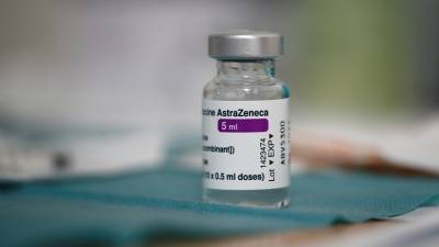 В Бразилии одобрили всеобщее применение вакцины AstraZeneca