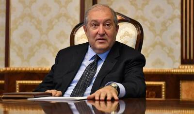 Президент Армении госпитализирован из-за осложнений после COVID-19