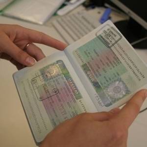В ЕС обсуждают введение электронных виз для иностранцев