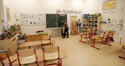 В Ужгороде приостановили обучение в начальной школе