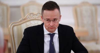 Глава МИД Венгрии завершил визит в Грузию подписанием двух меморандумов