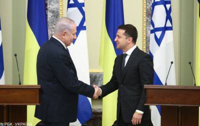 Израиль и Украина планируют запустить "зеленые паспорта" для путешествий