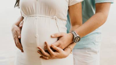 Британские ученые выяснили, что беременные чаще переносят COVID-19 в тяжелой форме