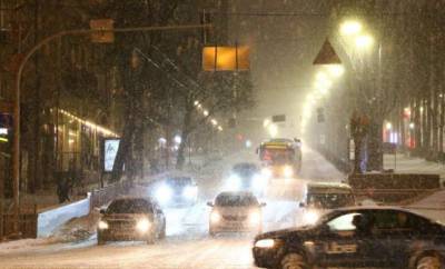 Снегопад парализовал весь Киев