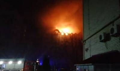 Восьмиэтажный жилой дом загорелся в Анапе